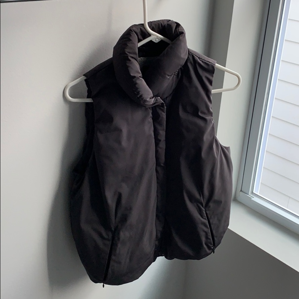 Charcoal GAP puffer vest - S